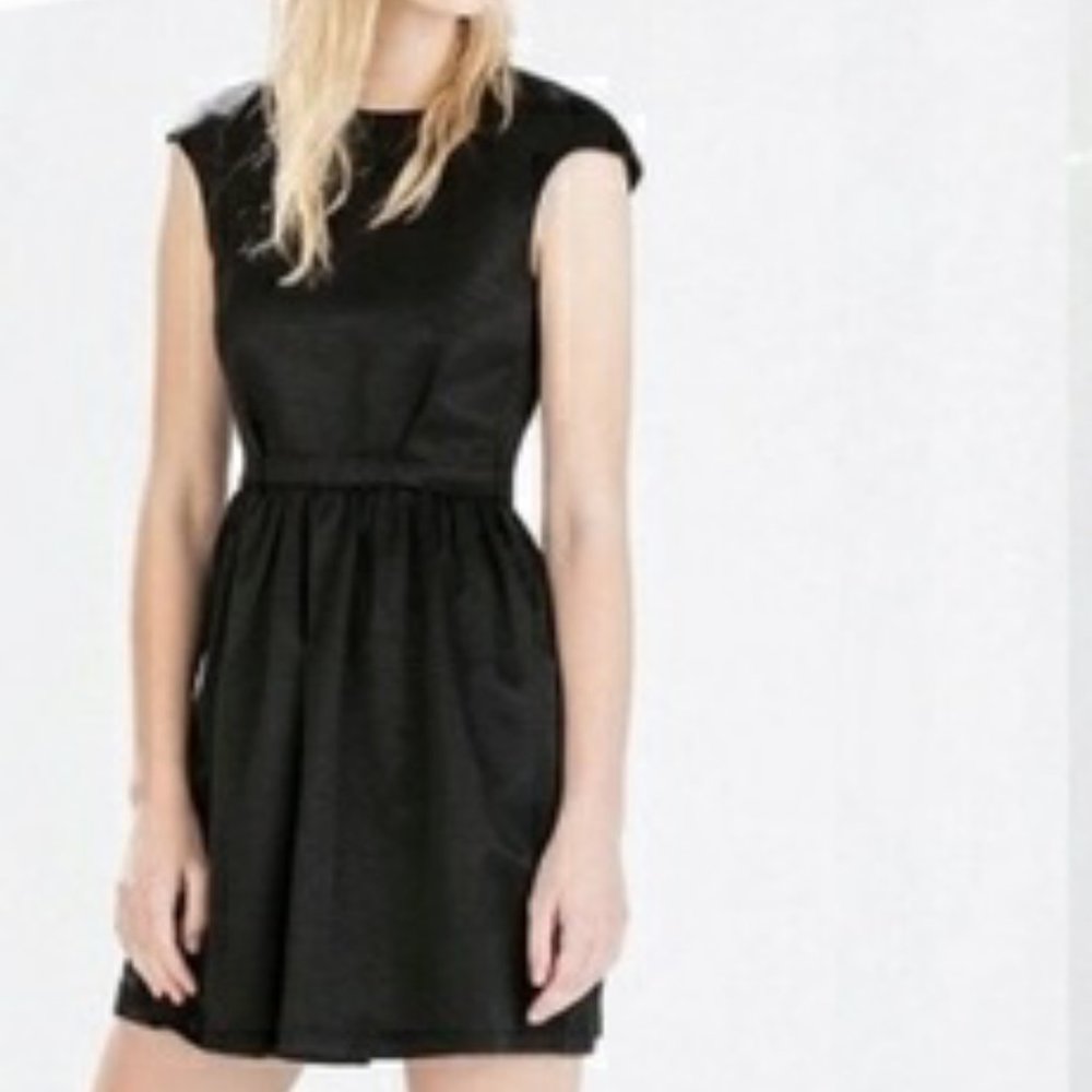Zara Basic Textured Black A Line Dress.  XS - Picture 3 of 3
